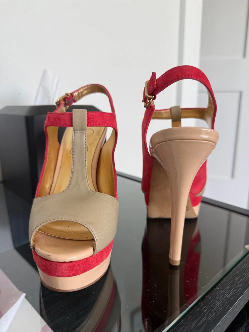 Jessica Simpson wear simpson sandals